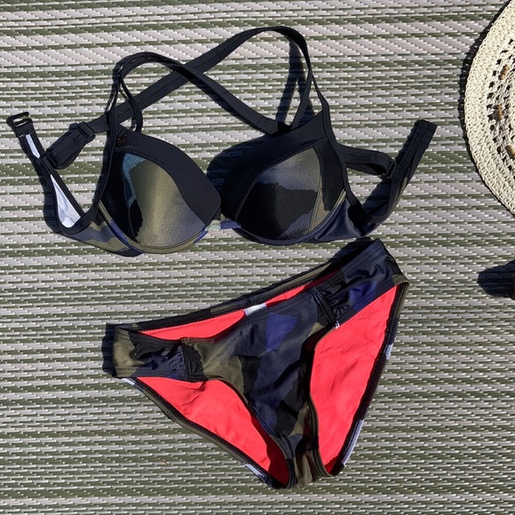 Lole Camo Bikini - Picture 1 of 6